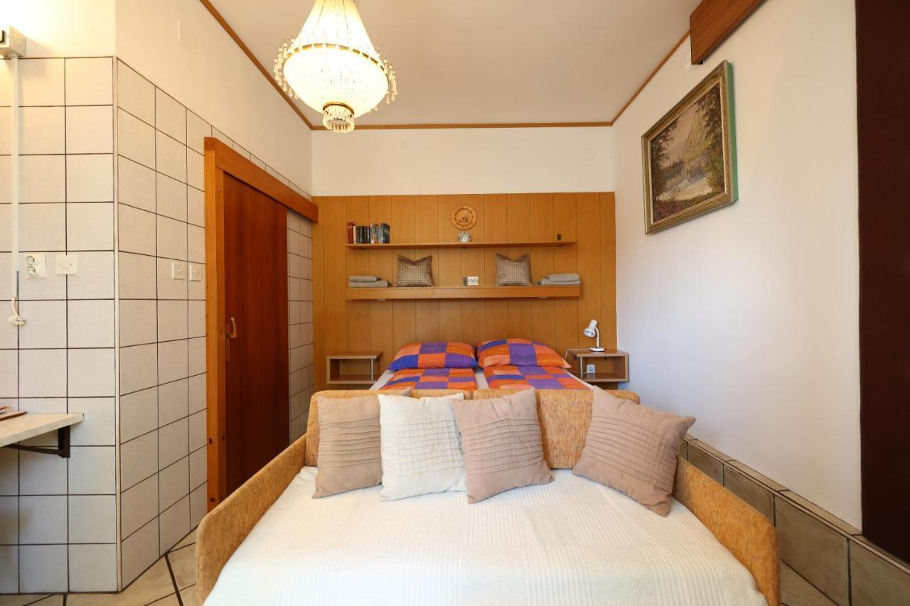Apartments Pika クルク エクステリア 写真